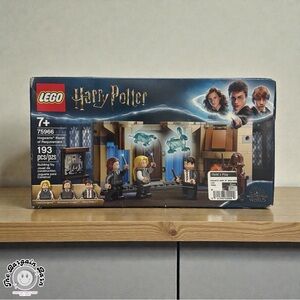 LEGO Harry Potter Hogwarts Room of Requirement 75966 New Sealed Box